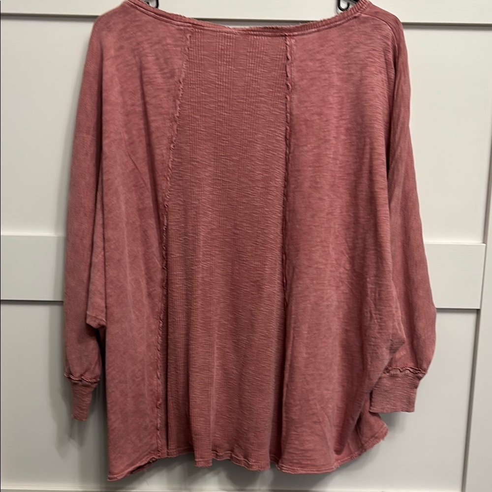 Women’s red “washed” look. Free people vibes - Picture 6 of 7